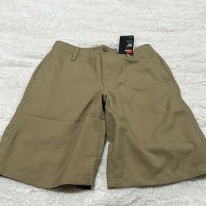 Under Armour boys golf shorts